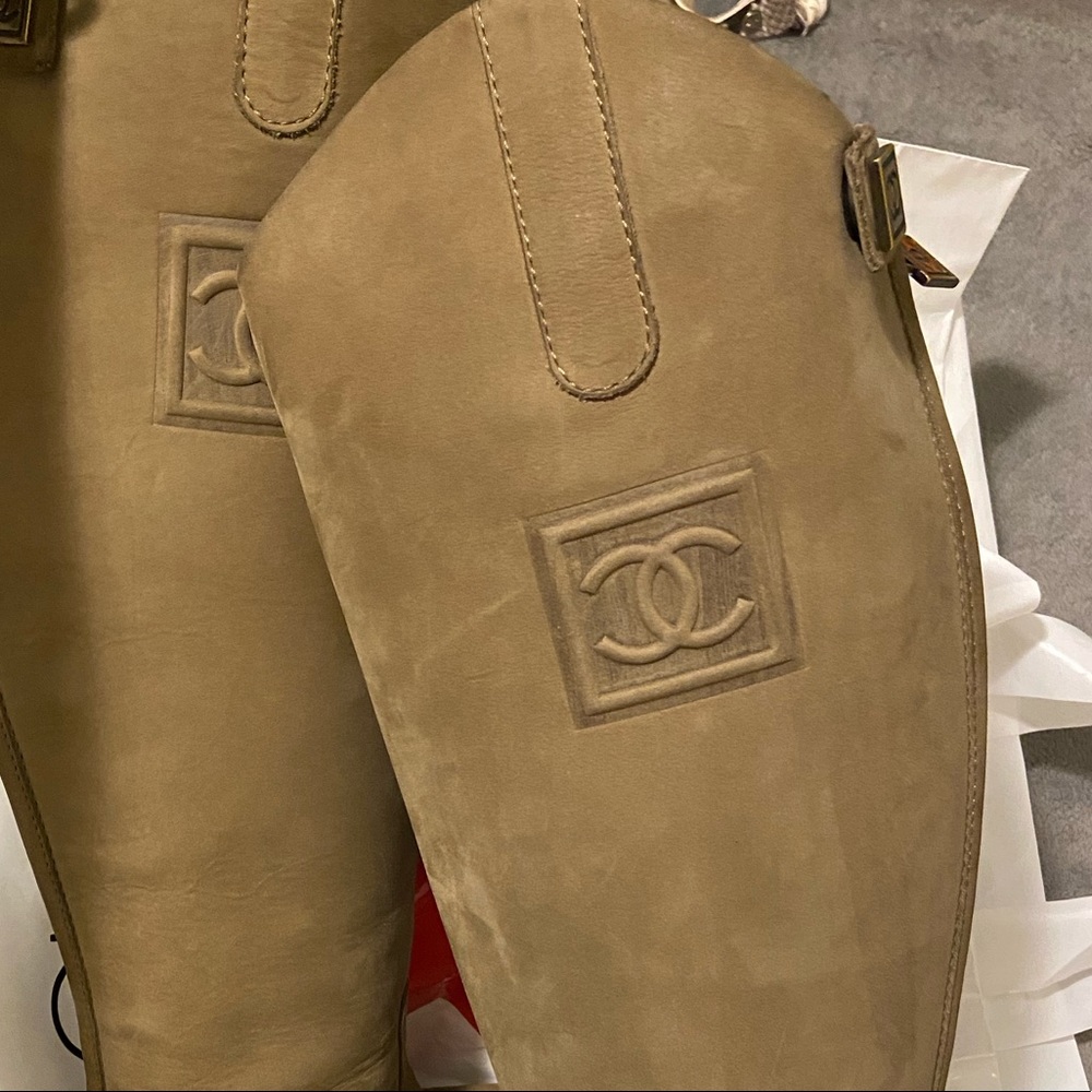 Chanel boots - Picture 7 of 13